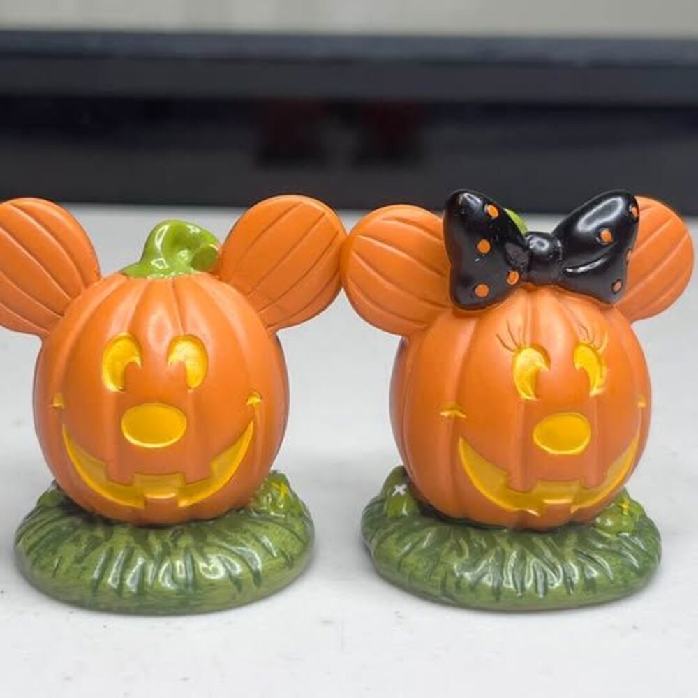 Disney Department 56 Mickey and Minnie Mouse Pumpkin Figurines